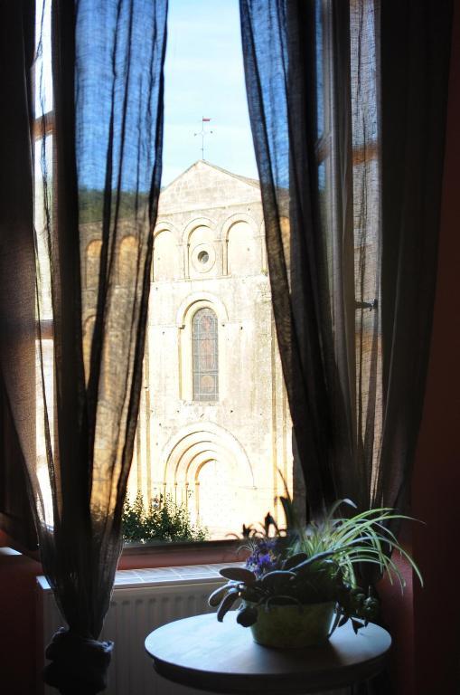 Bed and Breakfast Les Songes De L'Abbaye Cadouin Habitación foto